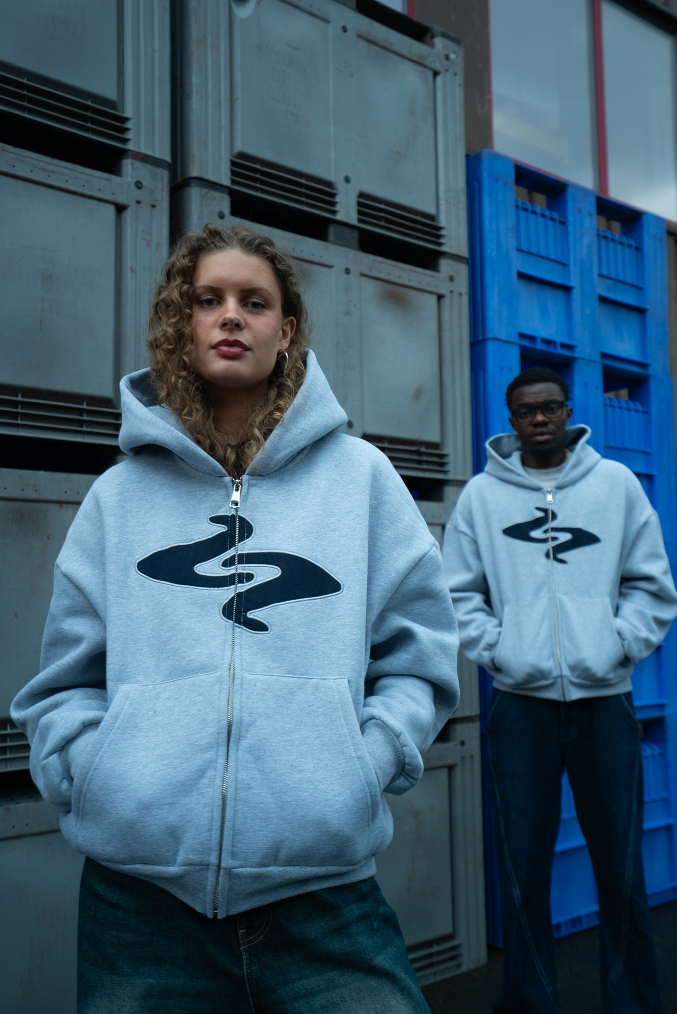 AA ZIP HOODIE